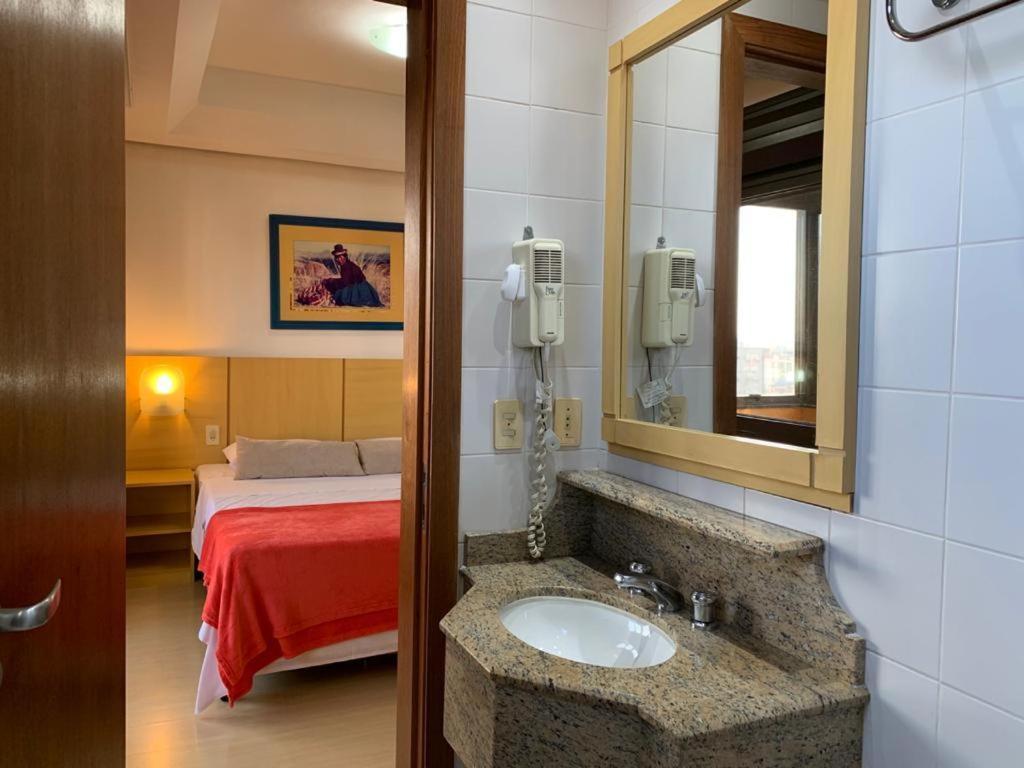 פורטו אלגרה Apartamento Beverly Hills Studio מראה חיצוני תמונה